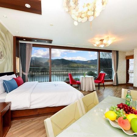 Moonlight Blue Pension Gapyeong Εξωτερικό φωτογραφία