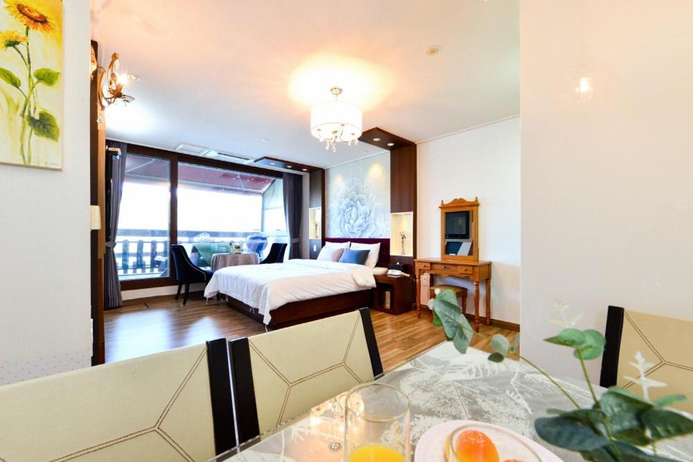 Moonlight Blue Pension Gapyeong Εξωτερικό φωτογραφία