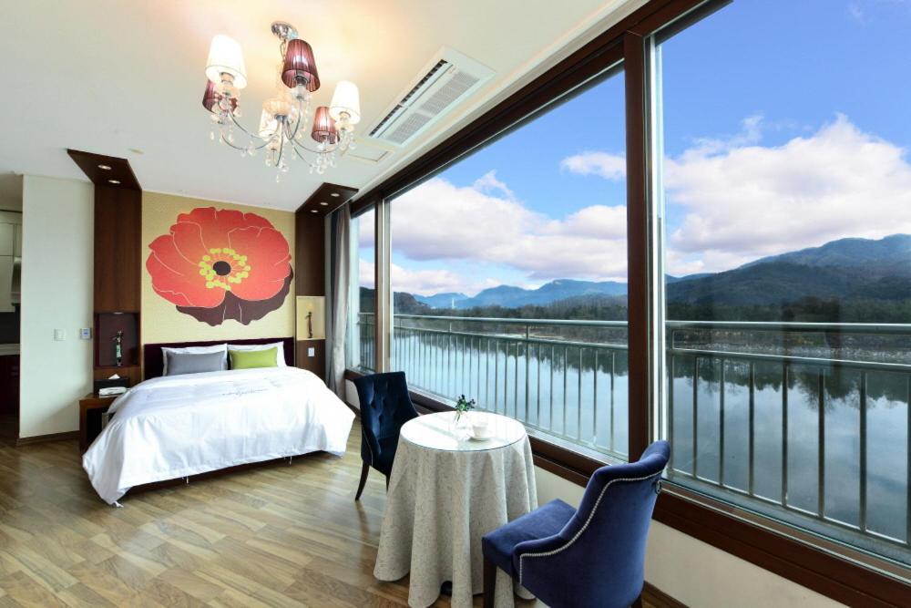 Moonlight Blue Pension Gapyeong Εξωτερικό φωτογραφία