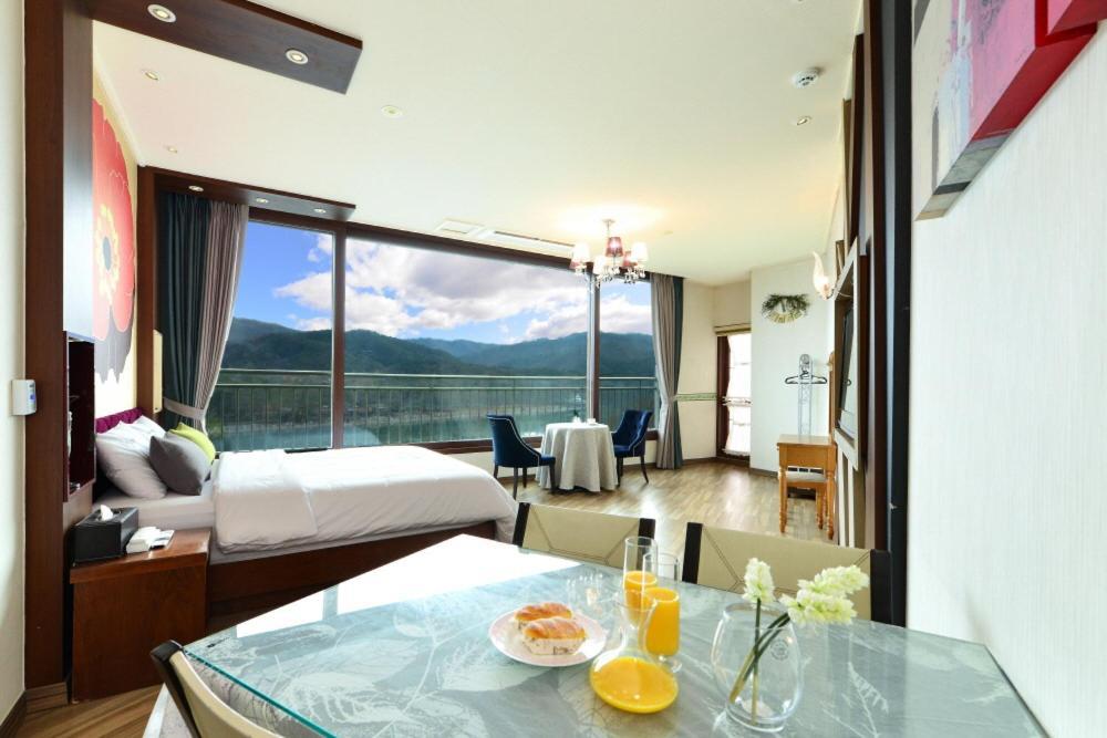 Moonlight Blue Pension Gapyeong Εξωτερικό φωτογραφία